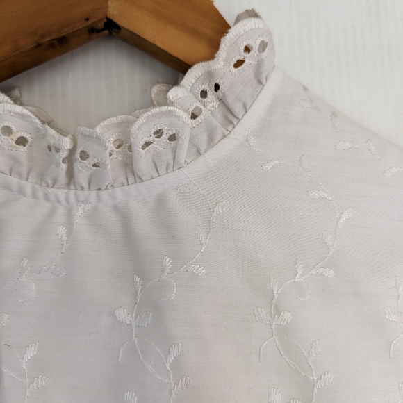 VINTAGE Madonna girls white eyelet lace trimmed embroidered white ruffle dress - Picture 6 of 11